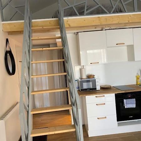 Logement Avec Mezzanine Tremblay-en-France Exterior foto